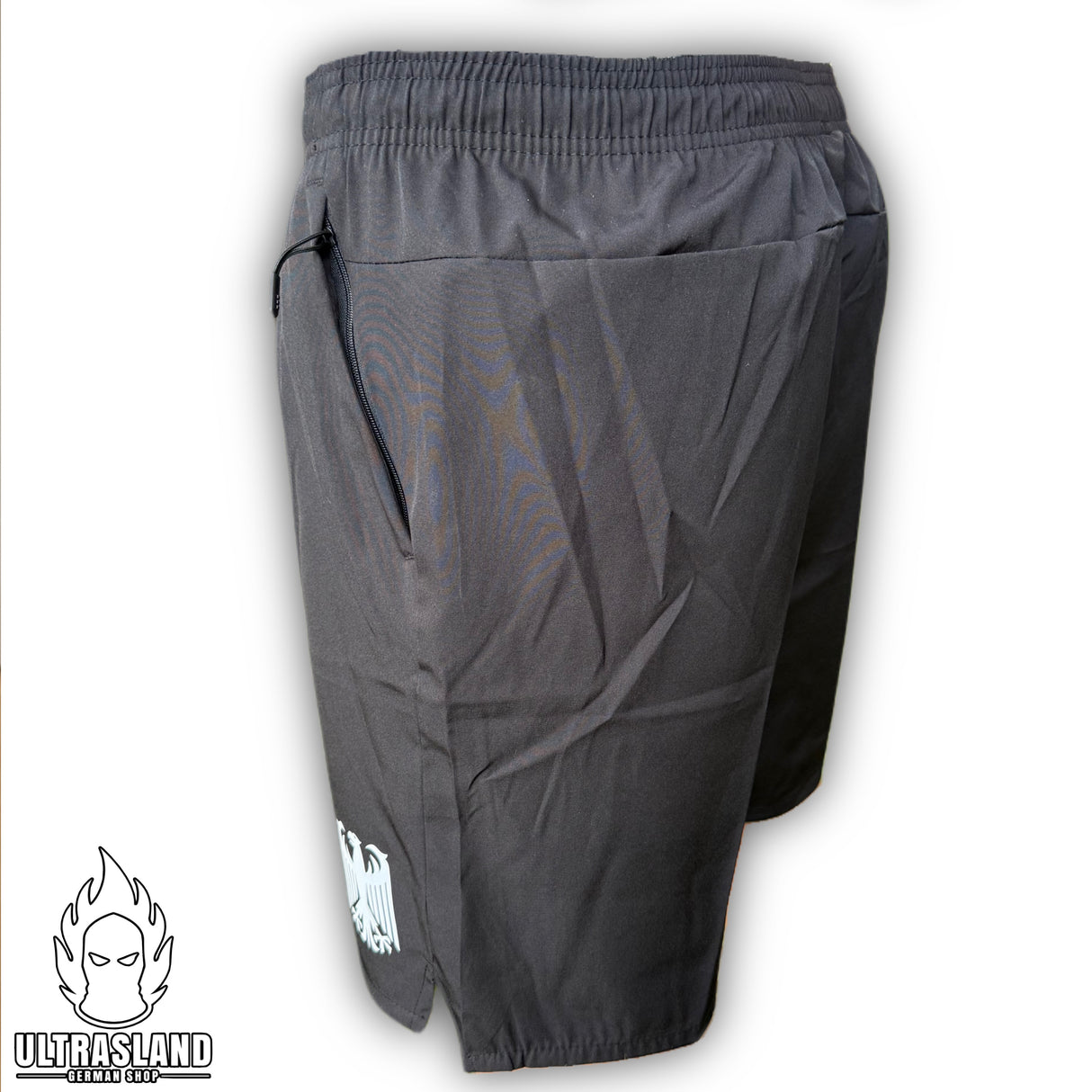 Schwarze Deutschland Shorts mit elastischem Bund und seitlicher Reißverschlusstasche